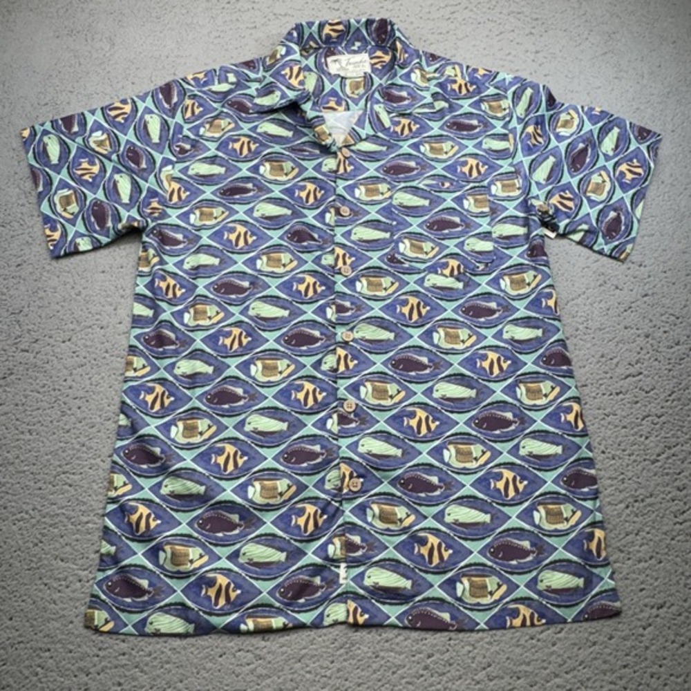 Trunks Surf & Swim Co Shirt Mens Small Blue Waikiki Tile Fish Aloha Hawaiian NWT